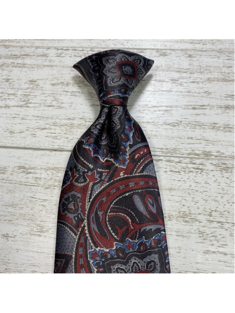 Vintage David Taylor Clip On Tie Gray Red Paisley Pre Tied Mens Polyester - Picture 3 of 5